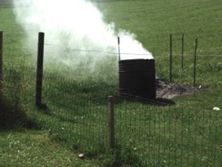 tonneau-herbe-feu-riau